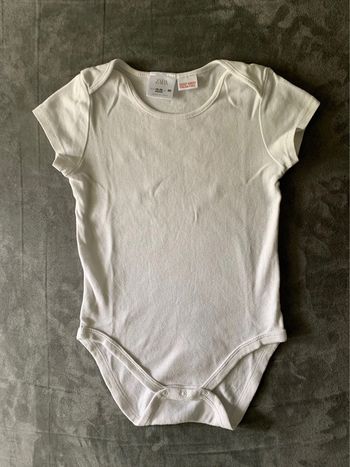 Body Zara 18 mois