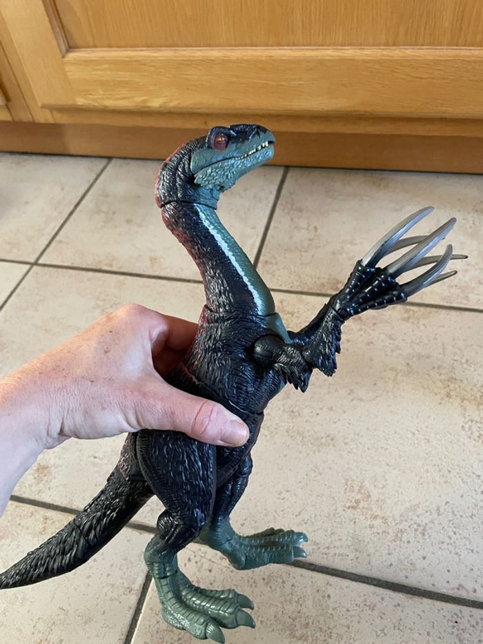 Dinosaure Therizinosaurus Jurassic World - photo numéro 2