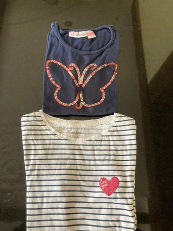2 t shirts