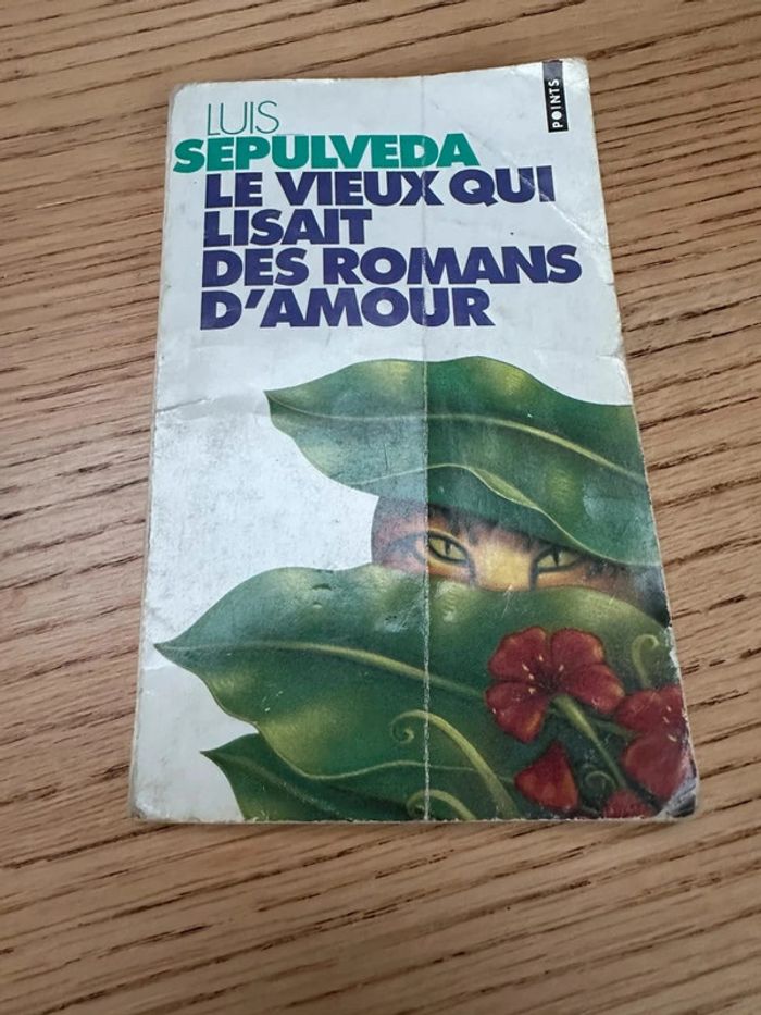 Livre Le vieux qui lisait des romans d'amour