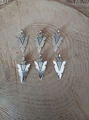 Lot de 6 pendentifs piques argenté