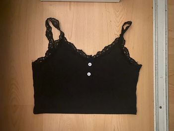 top court/ crop top/ brassière