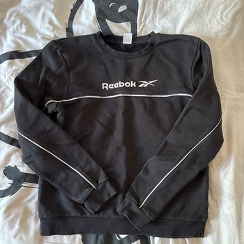Sweat Reebok