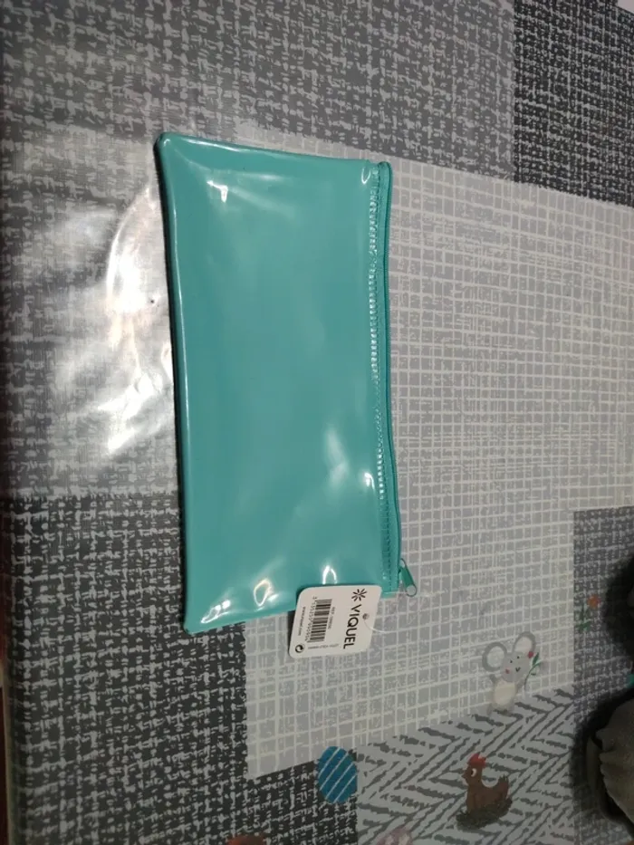 Trousse visuel turquoise