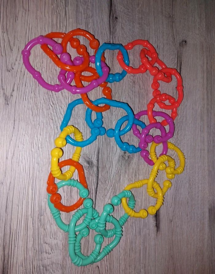 Anneaux en plastique bébé