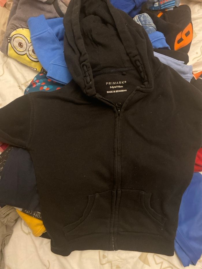 Lot de vêtement enfant taille 6 ans - photo numéro 3