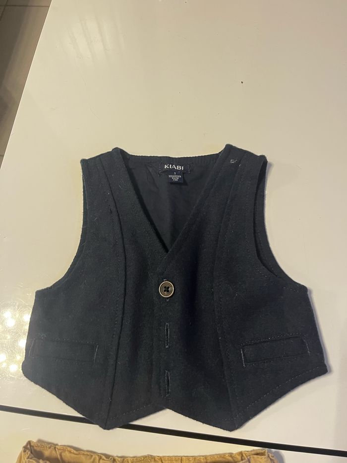 Gilet sans manche et pantalon beige - photo numéro 2