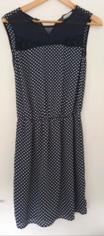 Robe à motifs géométriques