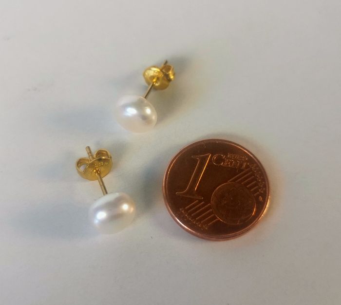 Boucles d'oreilles perles de culture blanches 7mm sur clous plaqués or - photo numéro 7