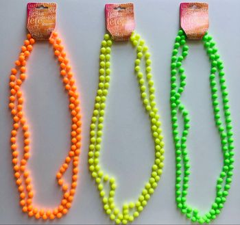 Lot de deux colliers de perles fluo 