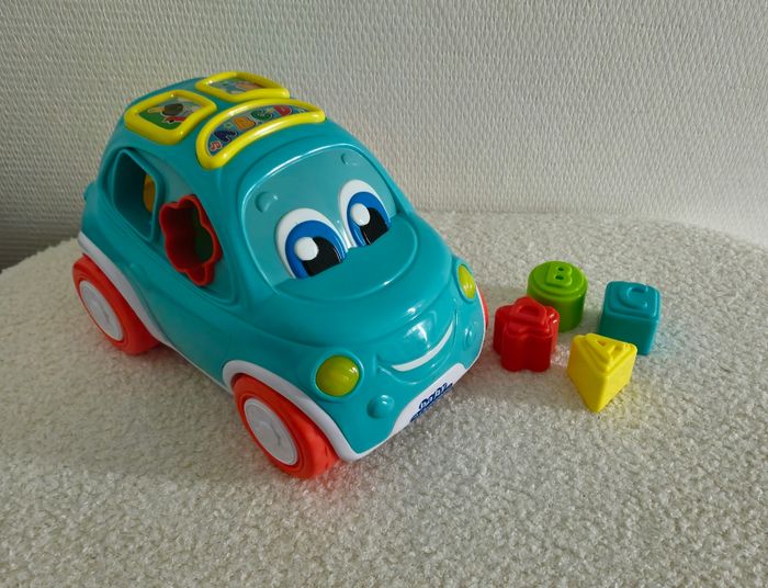 Voiture formes et couleurs
