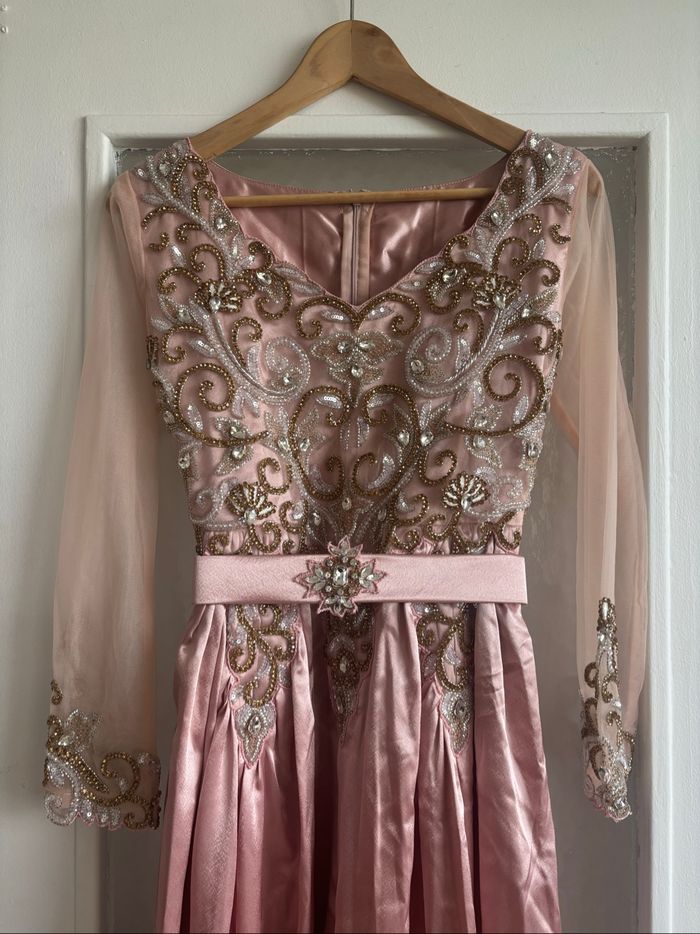 Robe de soirée - photo numéro 3