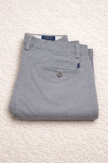 Pantalon Polo Ralph Lauren gris clair – Coupe élégante – Excellent état- Taille 32/30 (42 FR)