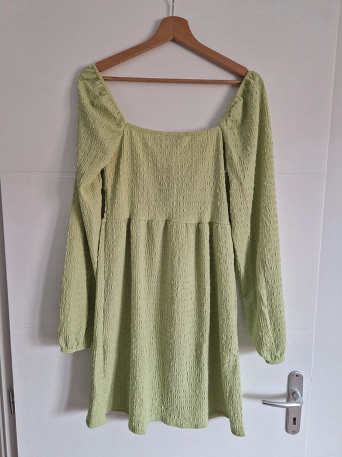 Robe courte boohoo verte – Taille 38 – Neuve avec étiquette 🌿 - photo numéro 4
