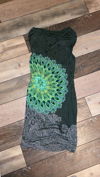 Belle robe verte Desigual M