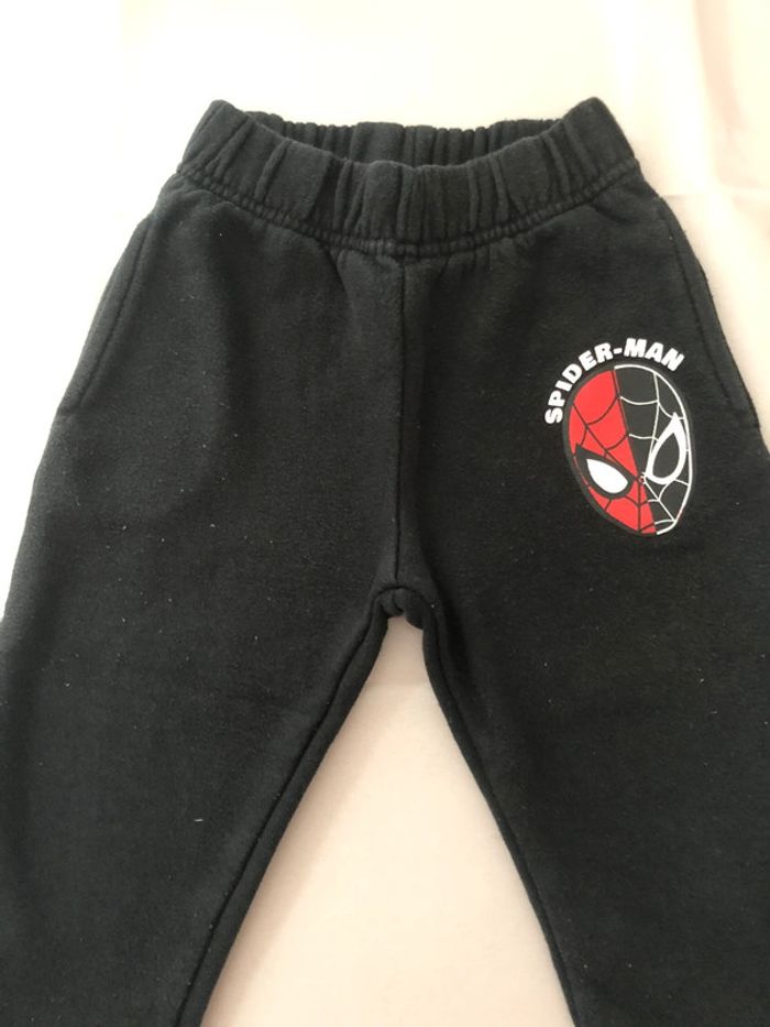 Lot de vêtements Spiderman 3/4 ans - photo numéro 8