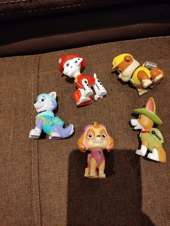 Lot 5 tonies réservé 