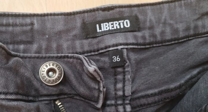 Jeans skinny noir - photo numéro 2