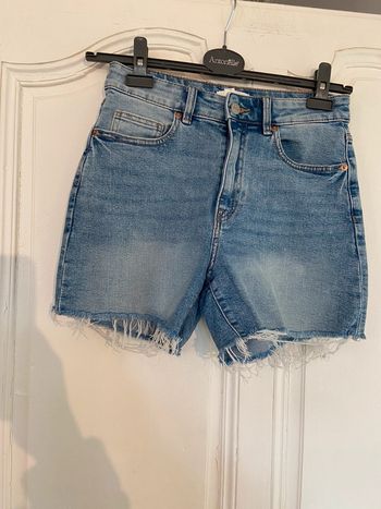 Short en jean H&M taille 38