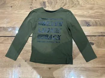 Tee-shirt manches longues 8 ans Primark Kaki