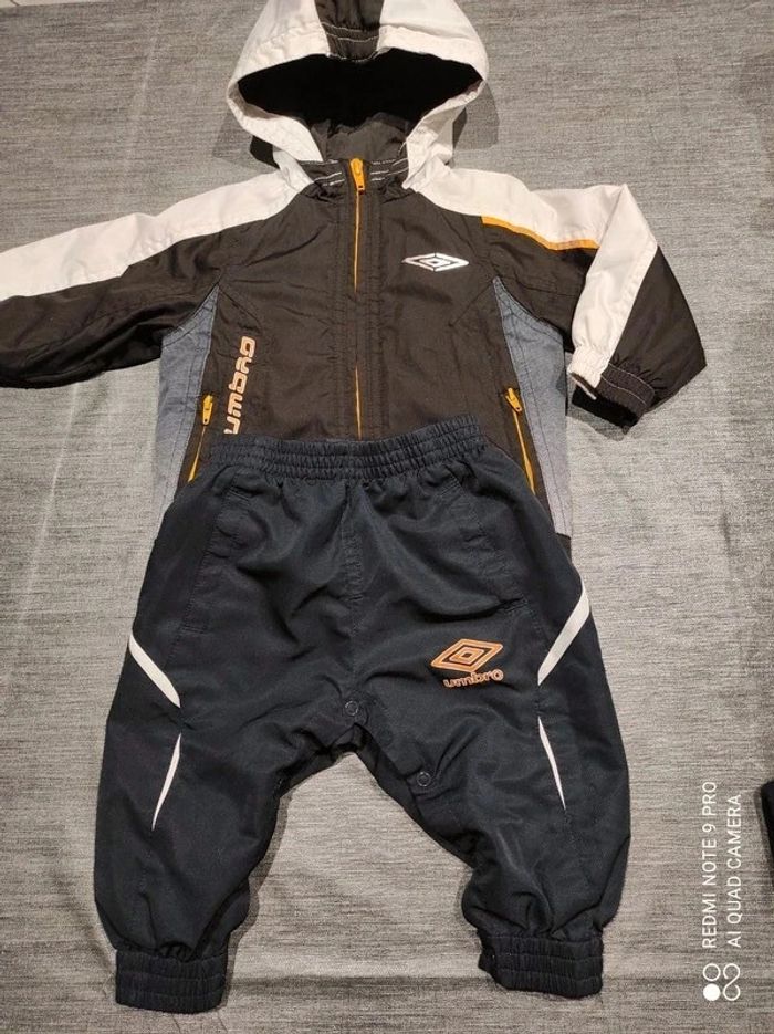 Blouson +pantalon Umbro 6 mois