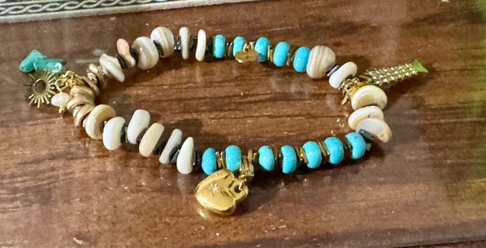 Bracelet grigri réglable habaha Paris/Red sun pierres or blanches turquoise charms - photo numéro 3