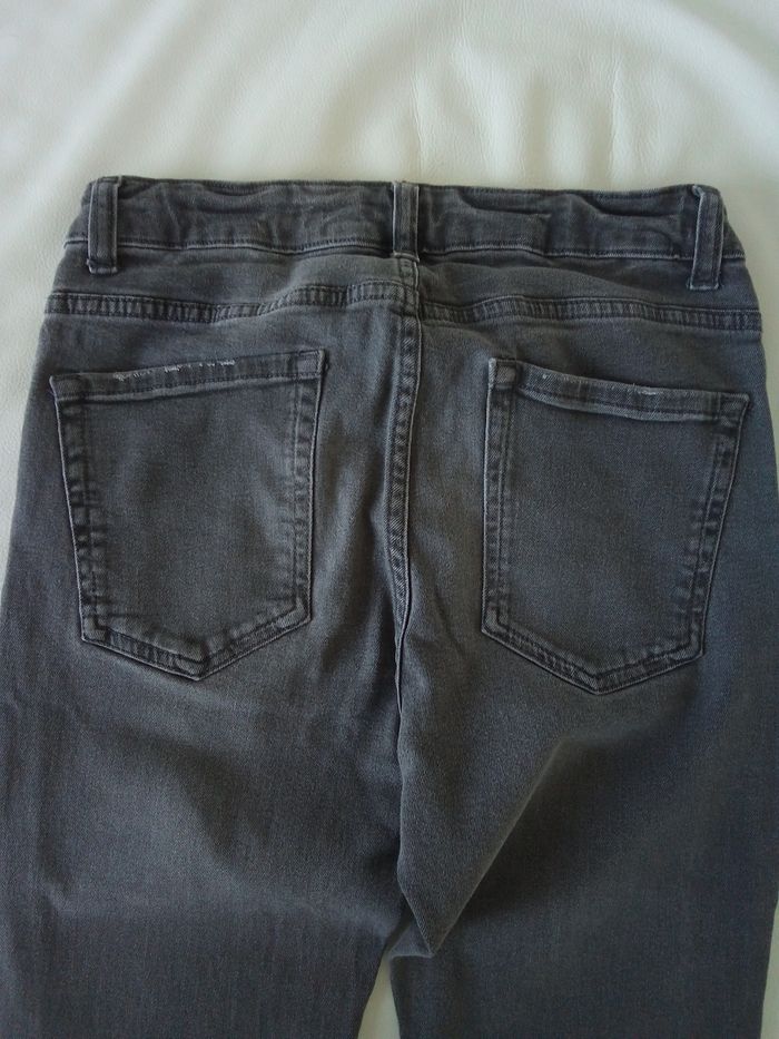 Lot de 3 pantalon garçon excellent état - photo numéro 4