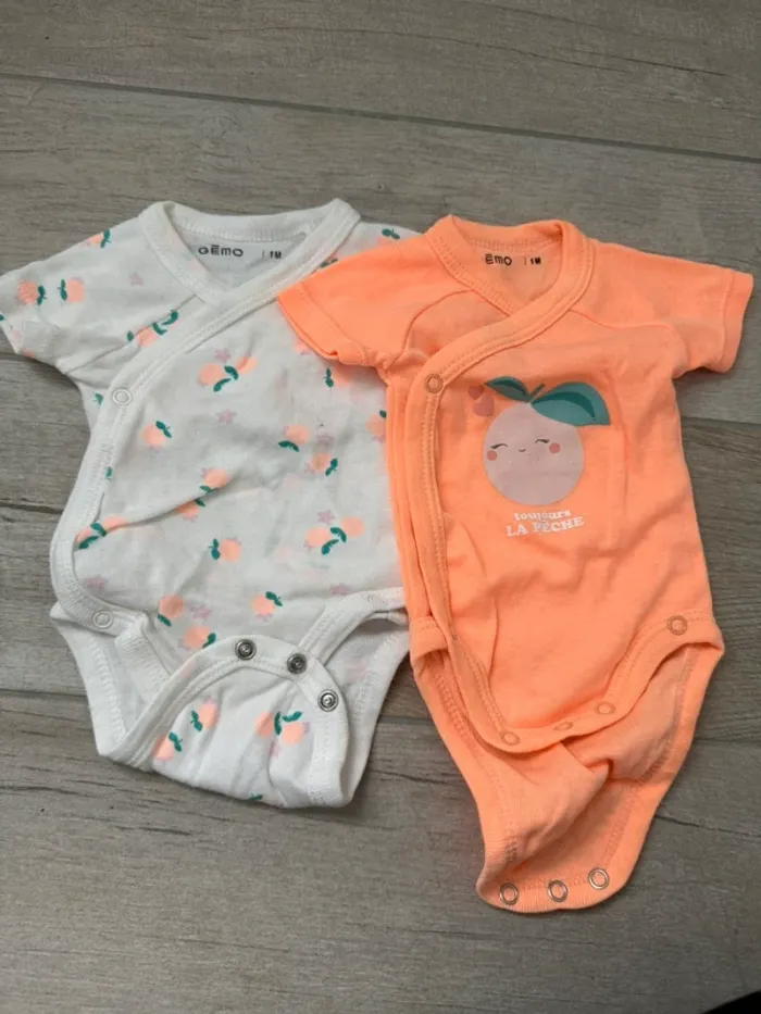 Lot de 2 bodys bébé fille