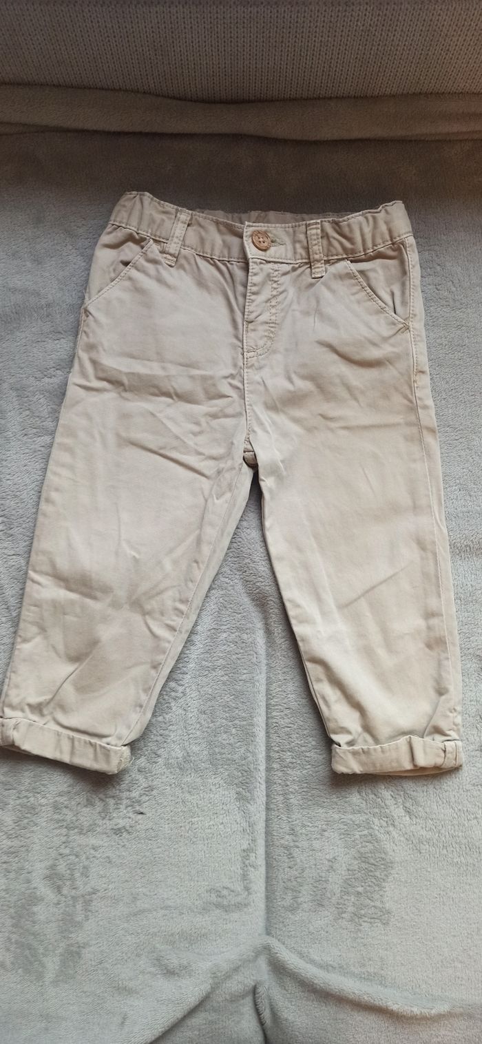 Lot pantalon et tee shirt - photo numéro 2