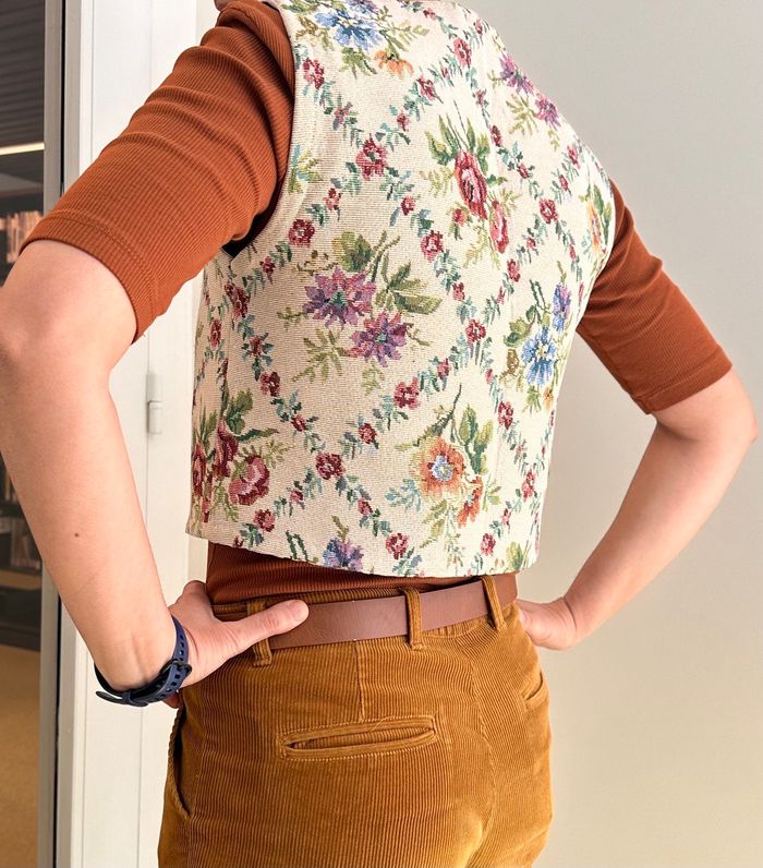 Gilet en jacquard fleuri - photo numéro 7