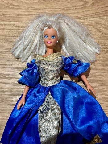 1993-Magnifique Barbie dans sa Robe de Princess -Mattel Vintage-Membres Articulés