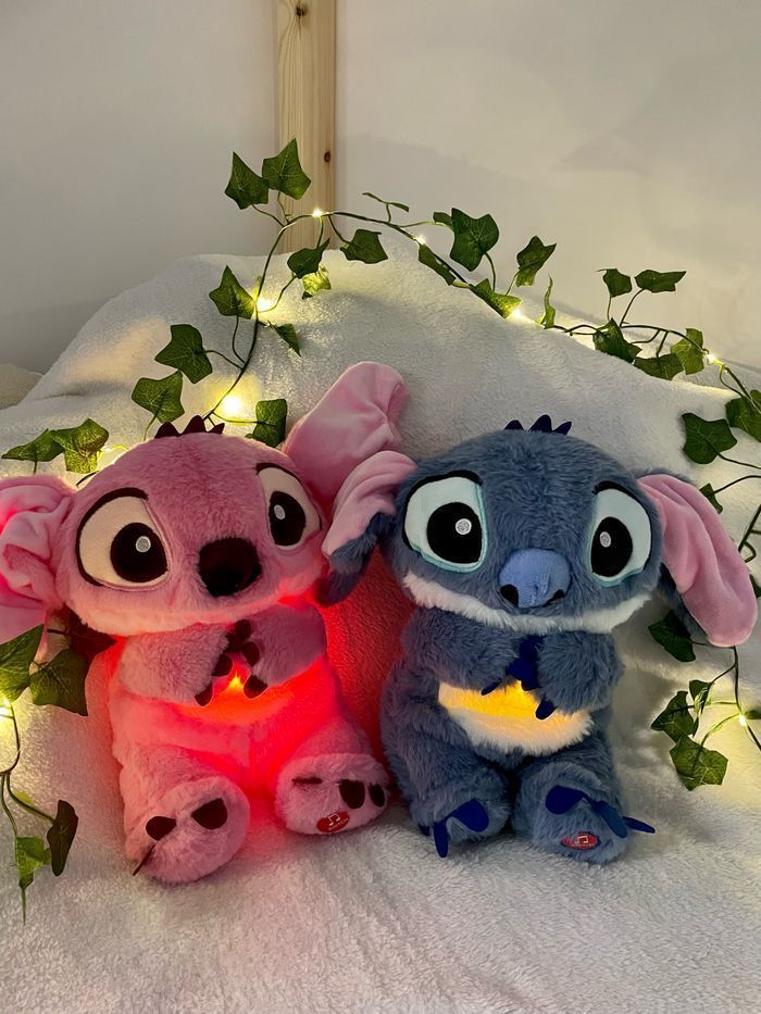 Peluche lumineuse Disney Stitch/Angel qui respire 🩷🩵 - photo numéro 9