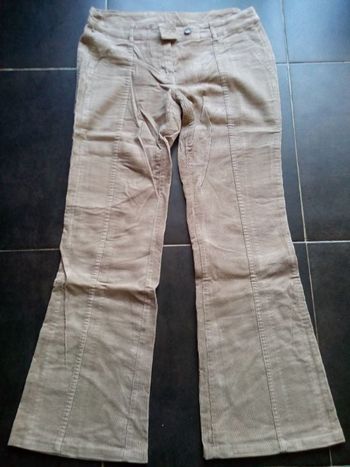pantalon femme taille 38, très peu porté, très bon état