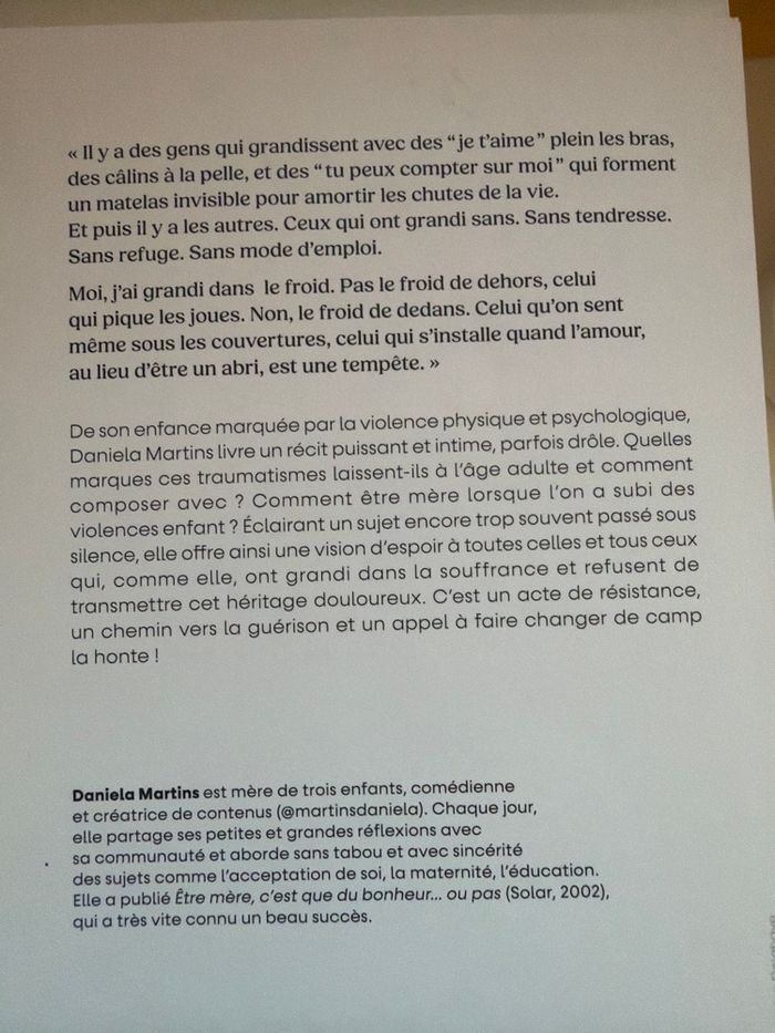 Livre une claque n’a jamais tué personne - photo numéro 2