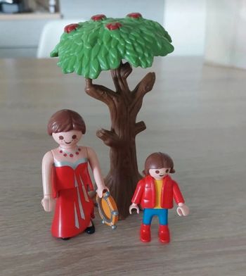 Lot 2 figurines playmobil