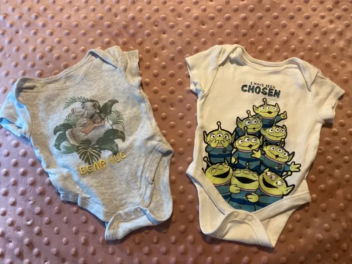 Lot de 2 bodies Disney taille 1 mois