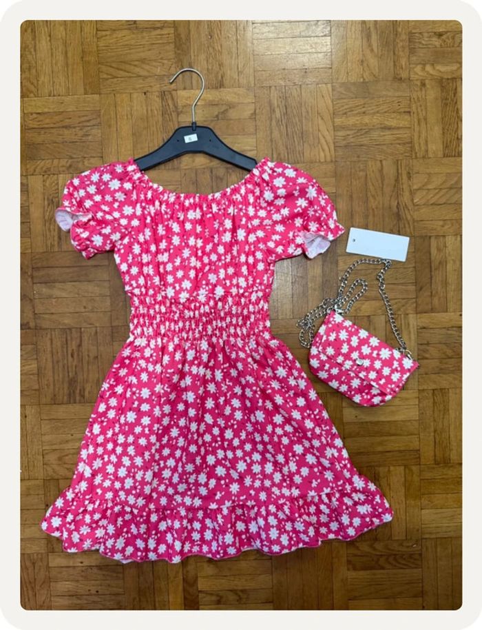 Robe à fleurs rose - photo numéro 3