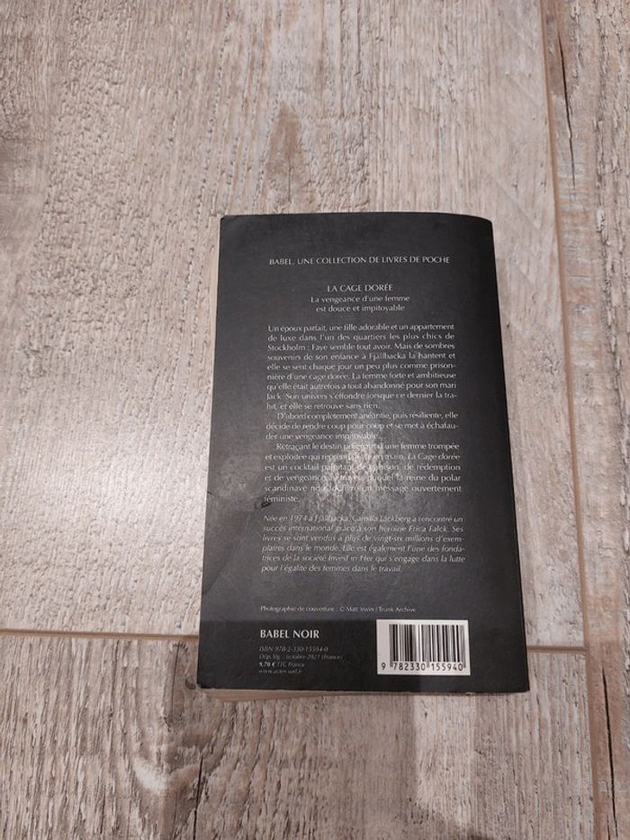 Livre la Cage Dorée - photo numéro 3