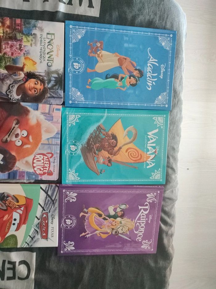 Lot livres Disney - photo numéro 2