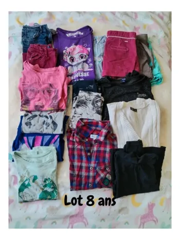 Lot vêtements fille 8 ans