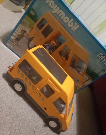 Bus scolaire playmobil city life n°6866