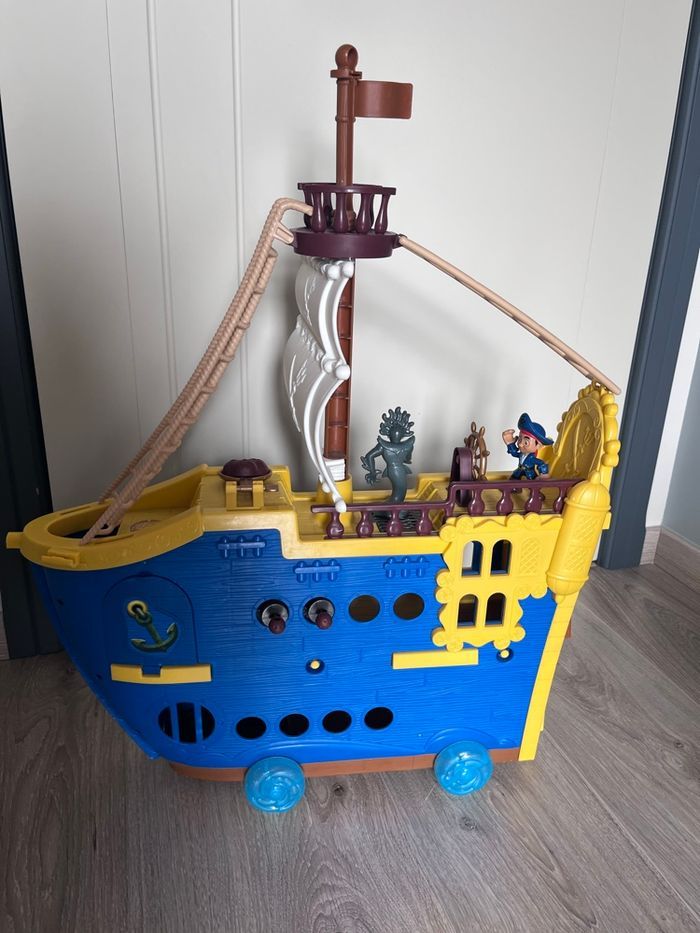 Bateau le puissant colosse de Jack et les pirates - photo numéro 4