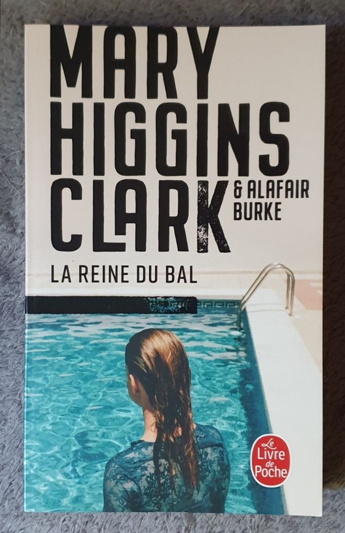 Roman Thriller, format poche "La Reine du Bal" / M. Higgins Clark