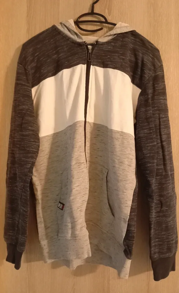 Sweat à capuche 16 ans