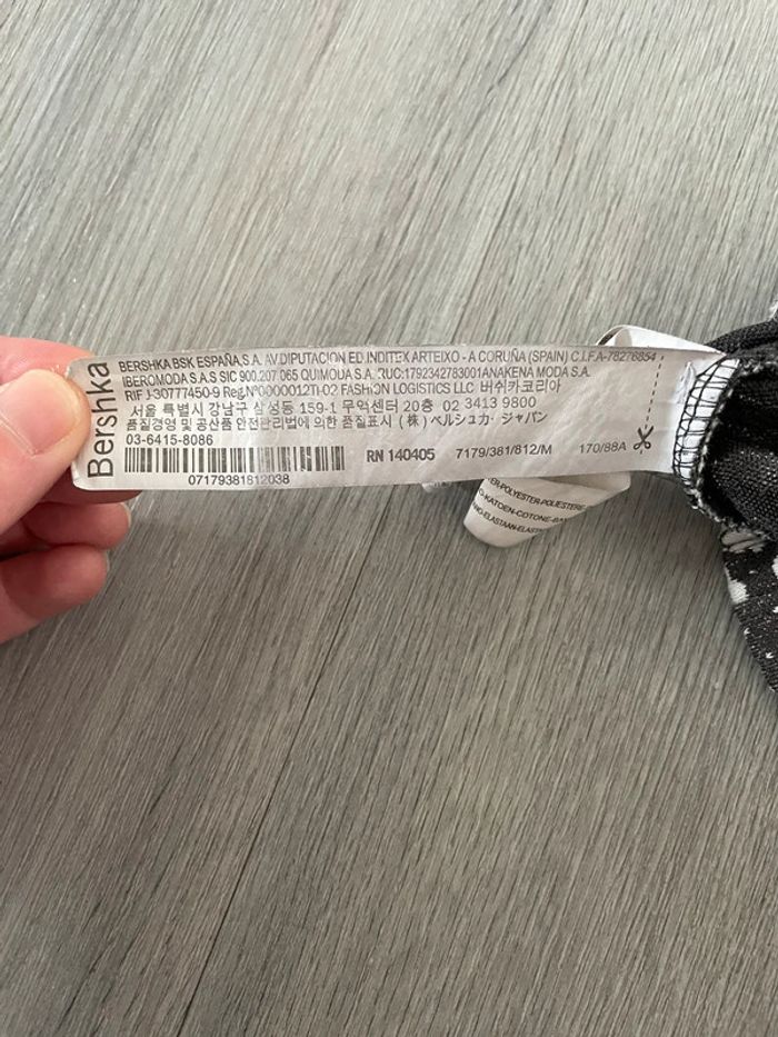 Pull Bershka taille M - photo numéro 4