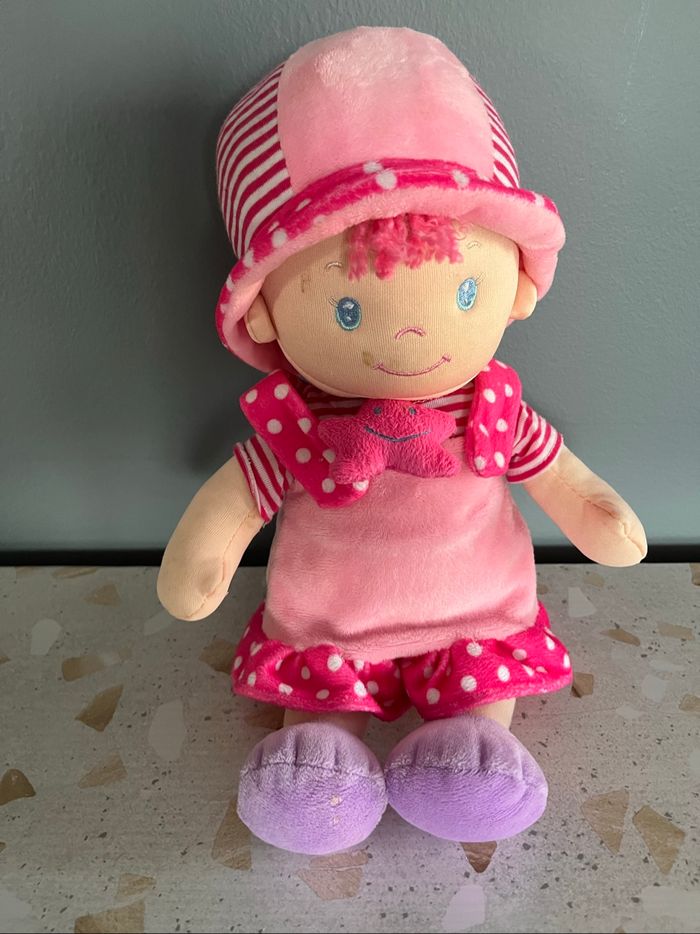 Peluche poupée