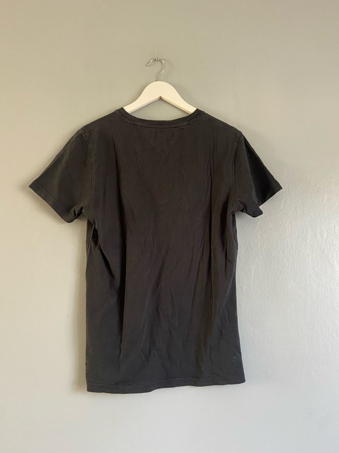 T-shirt tommy taille M - photo numéro 2