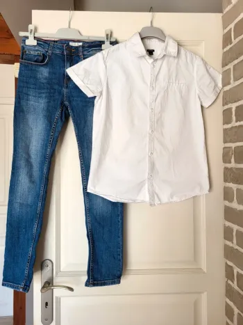 Ensemble garçon jean et chemise blanche Kiabi