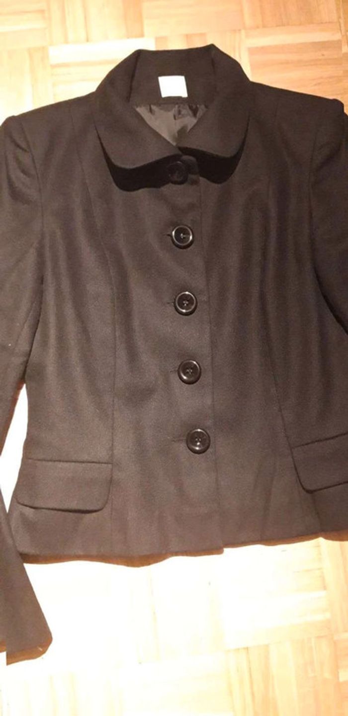Veste noire tres chaude en laine T38 - photo numéro 2