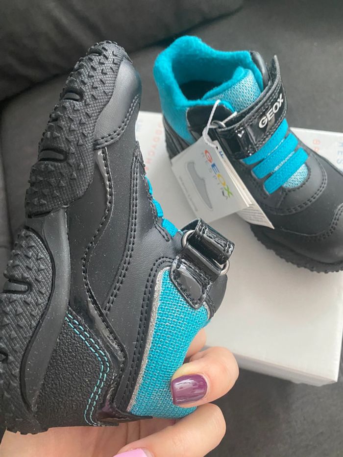 Basket fille ! Taille 23 neuve waterproof - photo numéro 6